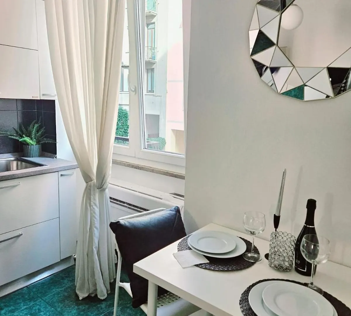 Citylife Fiera Apartment Milan 0*,  Italy